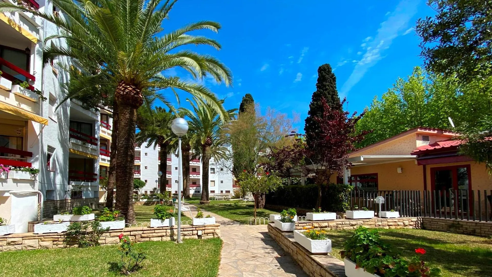 Apartamentos Córcega Palmyra Salou